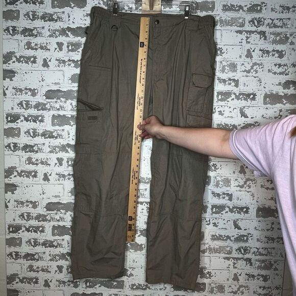 5.11 tactical | mens tan cargo tactical pants - Picture 6 of 9